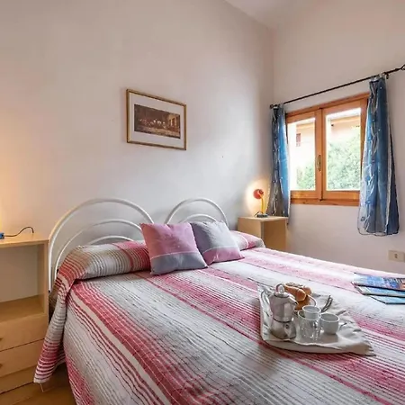 In With Veranda And Garden Apartment Olbia