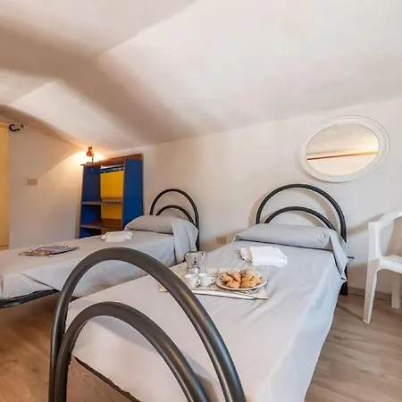 Pittulongu Villa Near Rocce Beach For 4 Apartment *