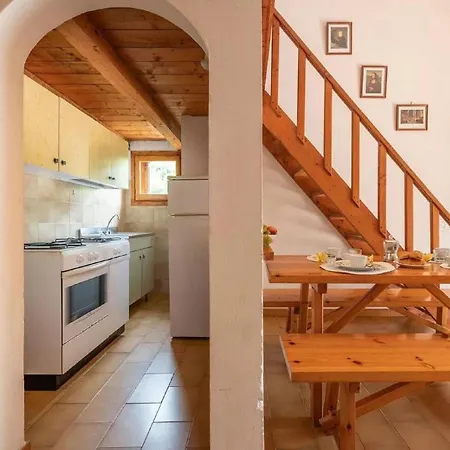 In With Veranda And Garden Apartment Olbia