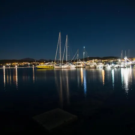 Pittulongu Villa Near Rocce Beach For 4 Apartment